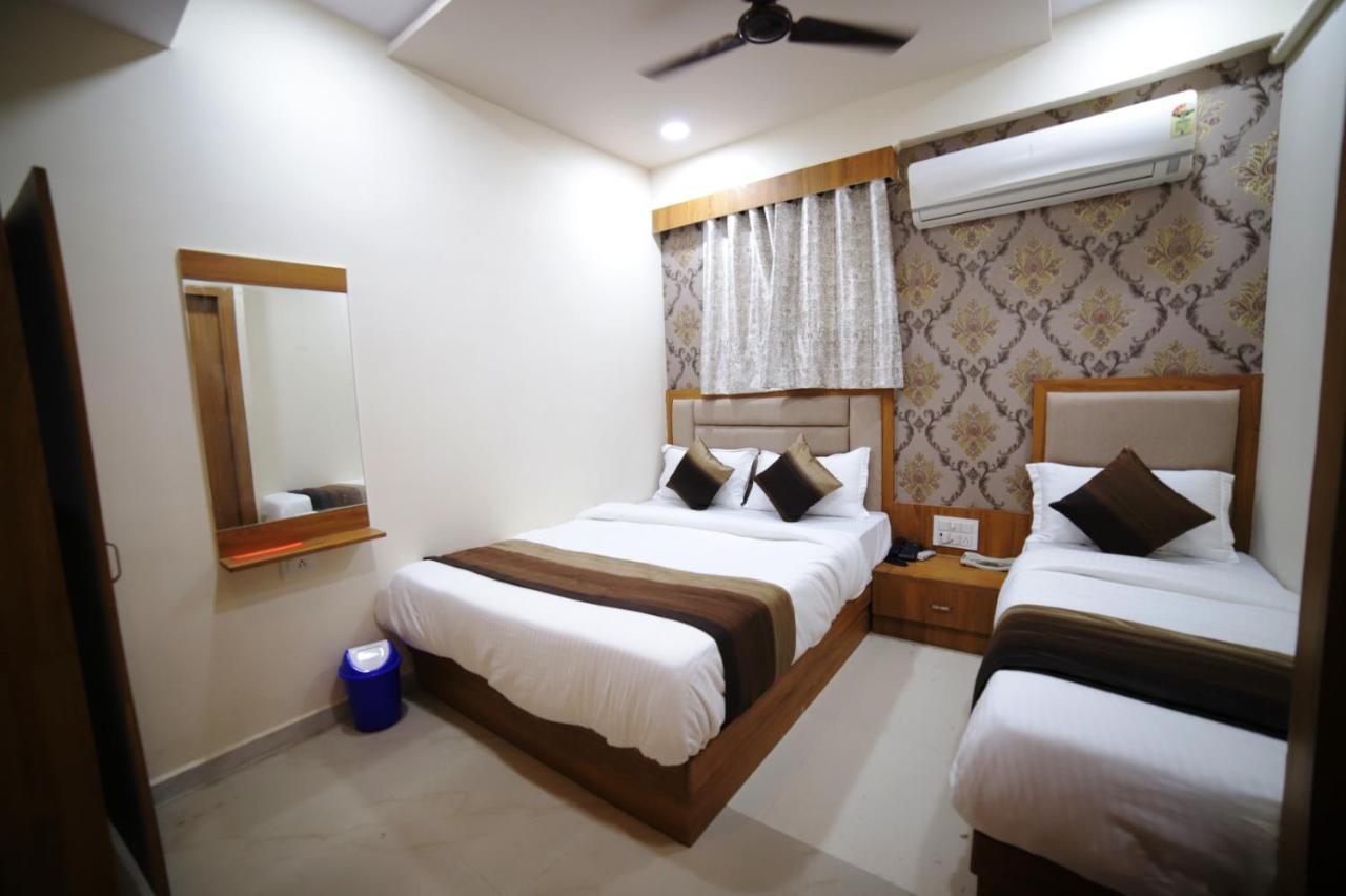 Hotel Surya Villa Ahmedabad Exterior photo