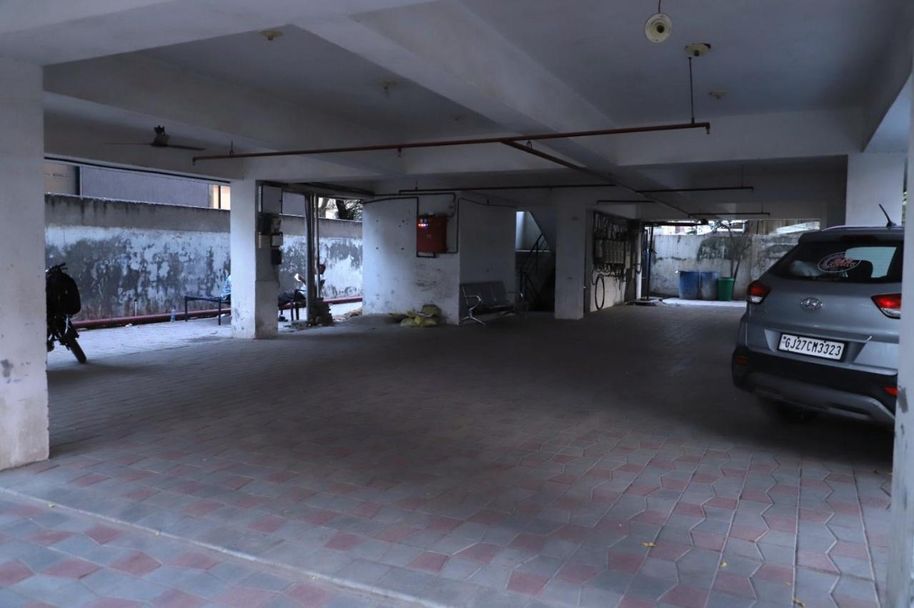 Hotel Surya Villa Ahmedabad Exterior photo