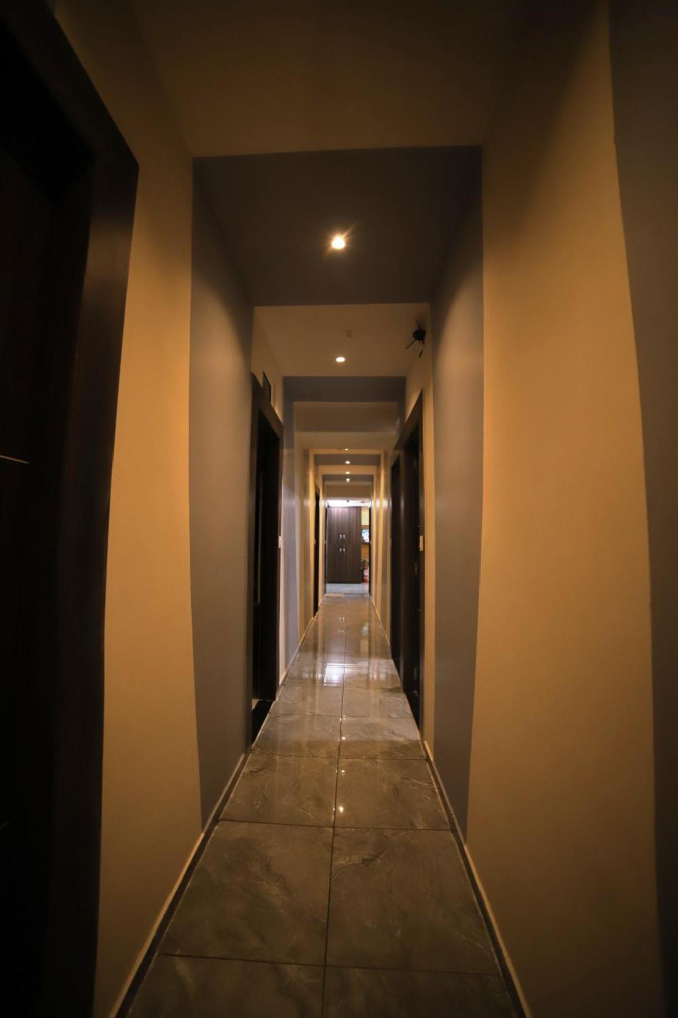 Hotel Surya Villa Ahmedabad Exterior photo